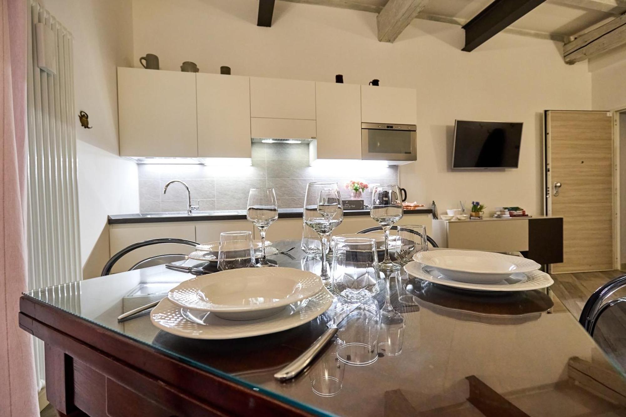 La Torre Lunga -Smart Working- 150 M Dalle-From Due Torri-Two Towers 博洛尼亚 外观 照片