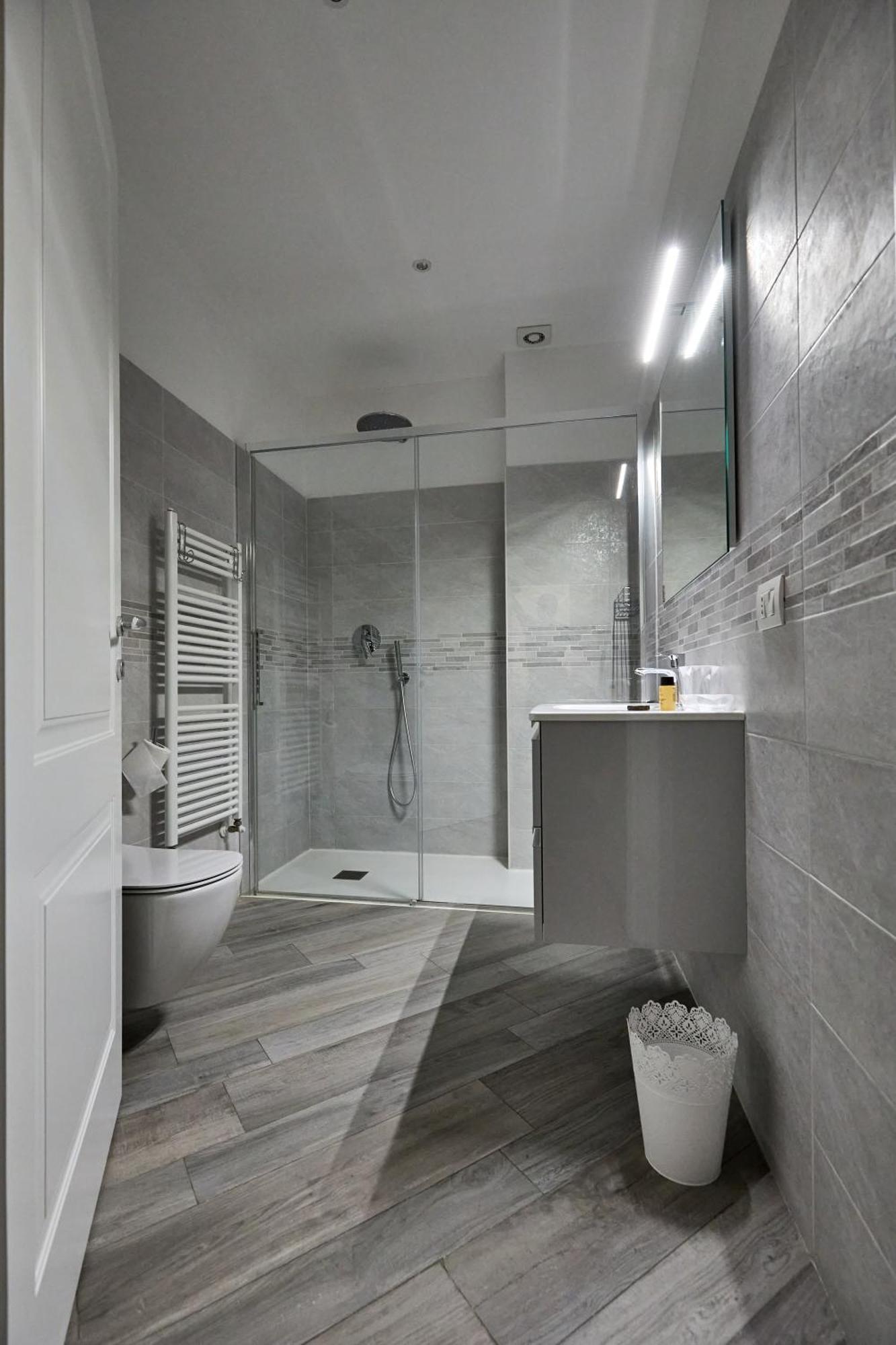 La Torre Lunga -Smart Working- 150 M Dalle-From Due Torri-Two Towers 博洛尼亚 外观 照片