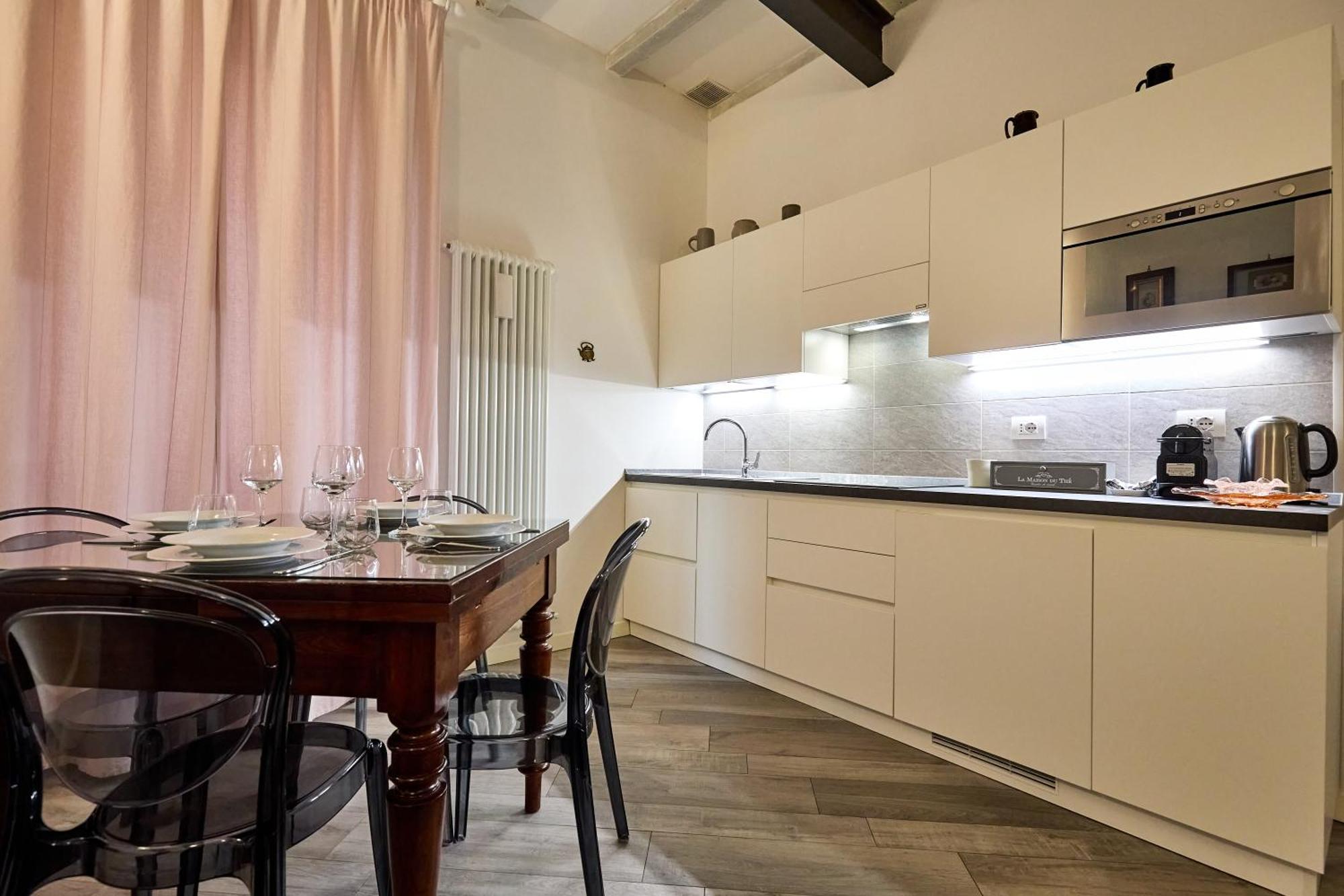 La Torre Lunga -Smart Working- 150 M Dalle-From Due Torri-Two Towers 博洛尼亚 外观 照片