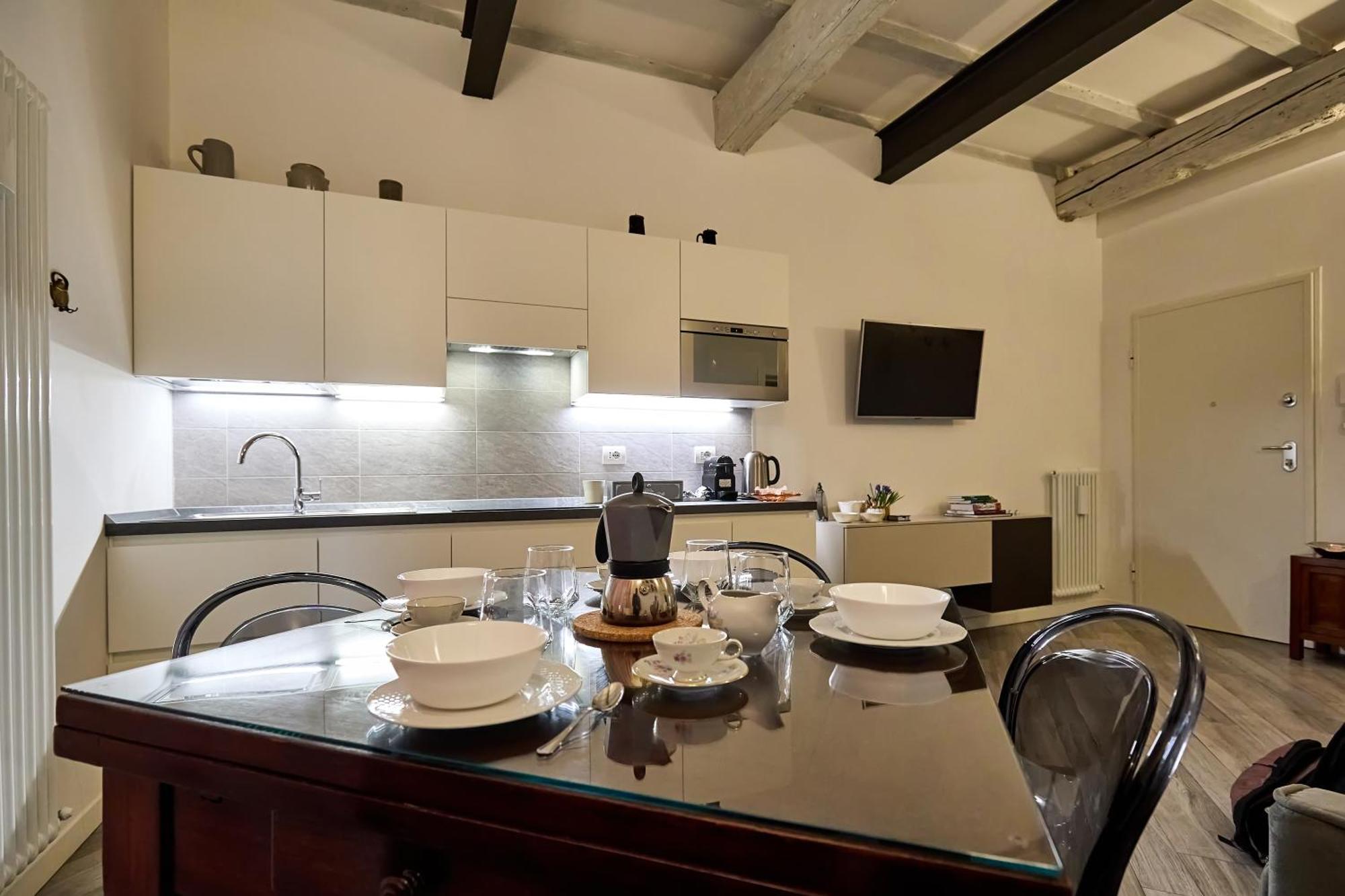 La Torre Lunga -Smart Working- 150 M Dalle-From Due Torri-Two Towers 博洛尼亚 外观 照片